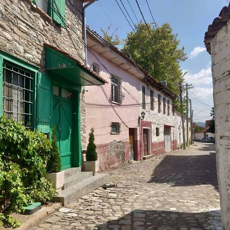 Private Room Historic Center Elbasan Exterior photo